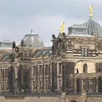 Suite-der-villa-elsa * ドレスデン